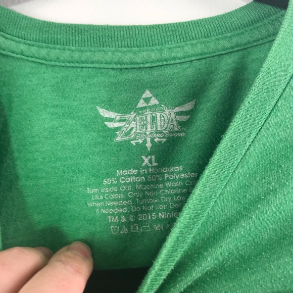 Zelda Green Yellow Emblem Graphic Short Sleeve 455 - Picture 3 of 5
